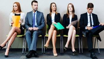 How to Successfully Recruit New College Graduates for Business